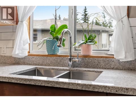 Upgraded kitchen - main suite at 1108 Menu Road, Lakeview Heights, West Kelowna