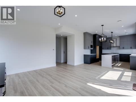 Photo 15 of 1136 Hume Avenue, Black Mountain, Kelowna