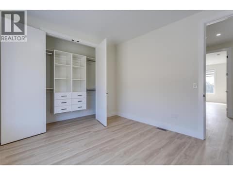 Photo 34 of 1136 Hume Avenue, Black Mountain, Kelowna