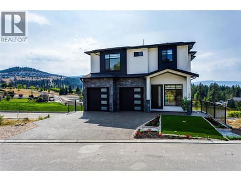 Photo 4 of 1136 Hume Avenue, Black Mountain, Kelowna