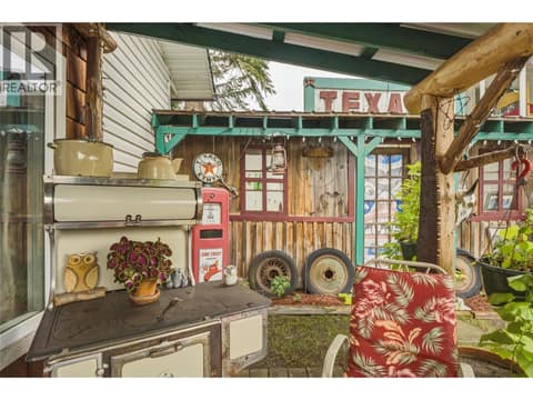 Deck for Carriage house at 3304 Sidney Crescent, Armstrong/ Spall., Spallumcheen