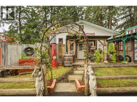 Entrance to ""The Owl's Nest"" AirBnb/Carriage home at 3304 Sidney Crescent, Armstrong/ Spall., Spallumcheen