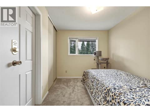 Main home - Bedroom 1 at 3304 Sidney Crescent, Armstrong/ Spall., Spallumcheen