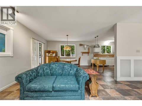 Main home - living room at 3304 Sidney Crescent, Armstrong/ Spall., Spallumcheen