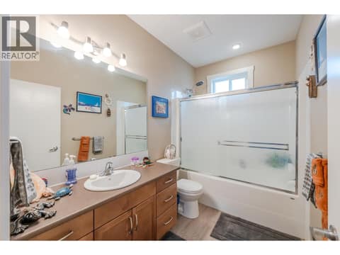 Main Washroom at 220 Brandon Avenue, Main South, Penticton