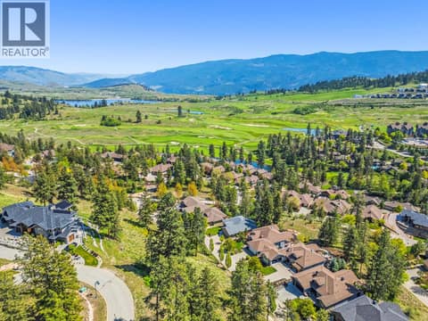 Photo 10 of 501 Vardon Lane, Predator Ridge, Vernon