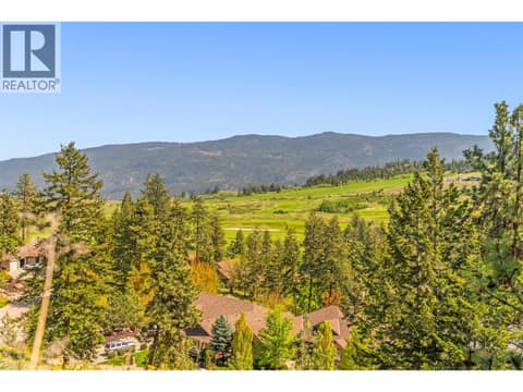 Photo 16 of 501 Vardon Lane, Predator Ridge, Vernon