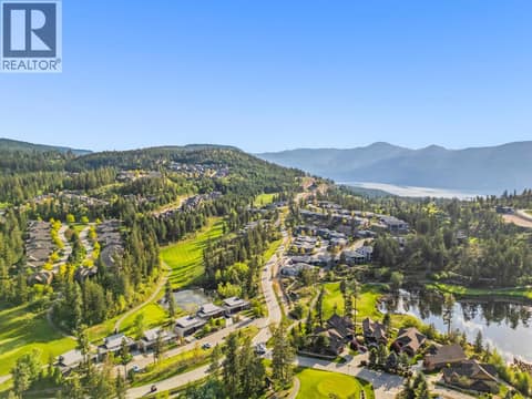 Photo 30 of 501 Vardon Lane, Predator Ridge, Vernon