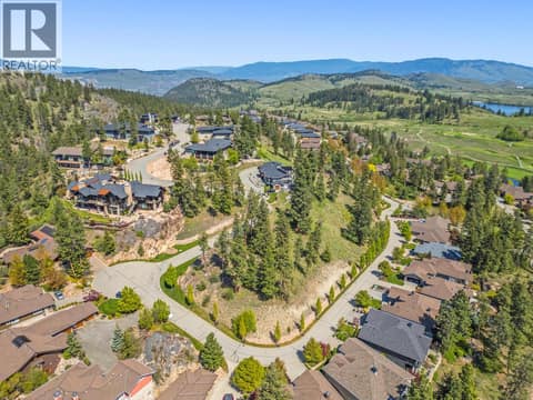 Photo 4 of 501 Vardon Lane, Predator Ridge, Vernon