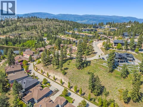 Photo 6 of 501 Vardon Lane, Predator Ridge, Vernon
