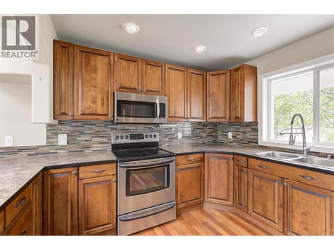 Photo 15 of 674 Muir Road, Fintry, Kelowna