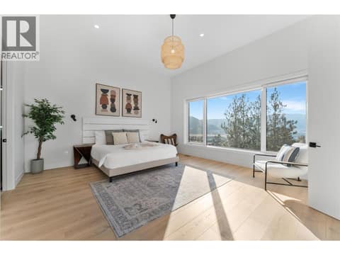 Photo 16 of 2703 HAWTHORN Drive, Wiltse/Valleyview, Penticton