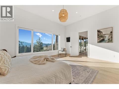Photo 17 of 2703 HAWTHORN Drive, Wiltse/Valleyview, Penticton