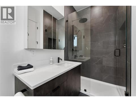 Photo 26 of 2703 HAWTHORN Drive, Wiltse/Valleyview, Penticton