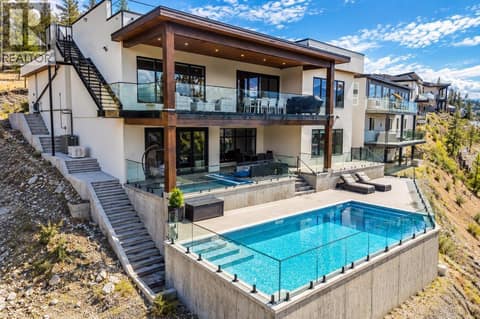 Photo 4 of 2703 HAWTHORN Drive, Wiltse/Valleyview, Penticton