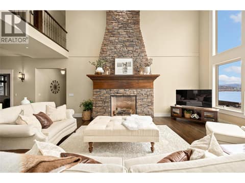 Photo 10 of 2583 Lucinde Road, Lakeview Heights, West Kelowna