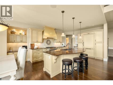 Photo 13 of 2583 Lucinde Road, Lakeview Heights, West Kelowna