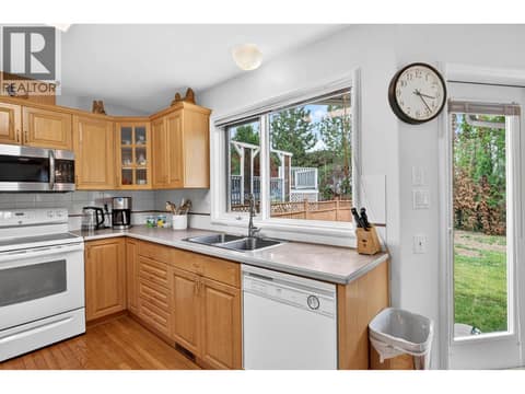 Photo 2 of 2403 Parkview Drive, Westsyde, Kamloops