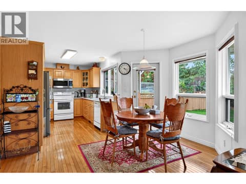 Photo 4 of 2403 Parkview Drive, Westsyde, Kamloops