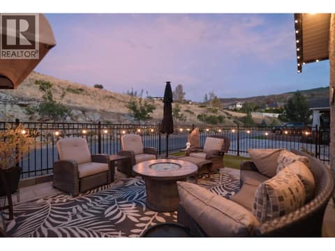 Photo 3 of 871 Kuipers Crescent, Upper Mission, Kelowna
