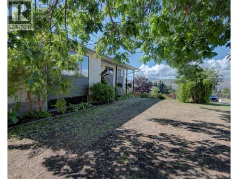 Front yard at 5894 Dedecker West Road, North BX, Vernon
