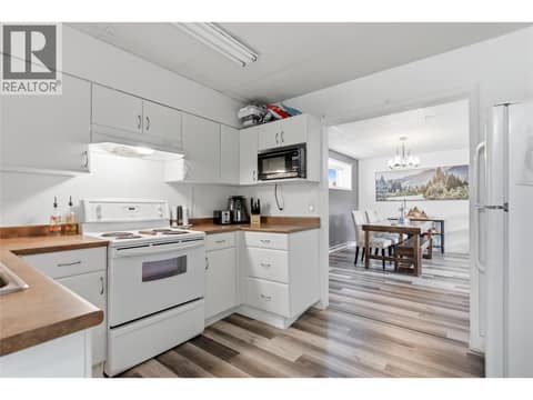 Photo 33 of 908 RENFREW Avenue, North Kamloops
