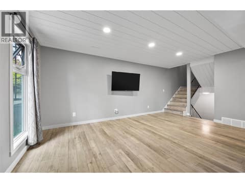 Photo 6 of 1221 HUGH ALLAN Drive Unit# 2, Aberdeen, Kamloops