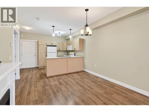 Photo 10 of 755 MAYFAIR Street Unit# 300, Brocklehurst, Kamloops