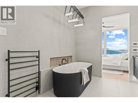 Heated towel bar at 5584 Upper Mission Court, Kettle Valley, Kelowna