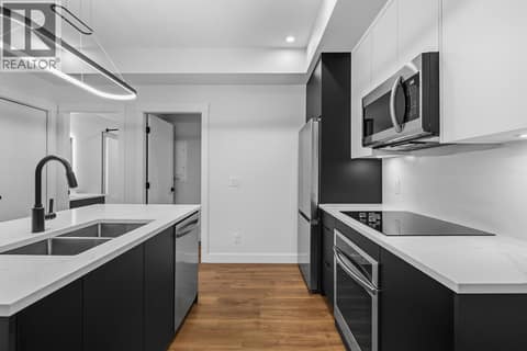 Photo 8 of 1280 Sutherland Avenue Unit# 404, Springfield/Spall, Kelowna
