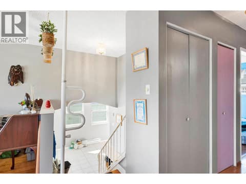 Photo 6 of 1088 WINDBREAK Street, Brocklehurst, Kamloops