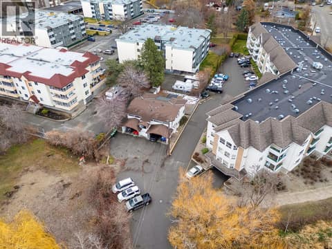Photo 5 of 1250 Brookside Avenue, Springfield/Spall, Kelowna