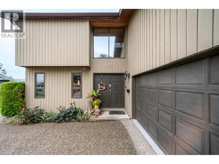 Photo 2 of 771 Cassiar Court, Dilworth Mountain, Kelowna
