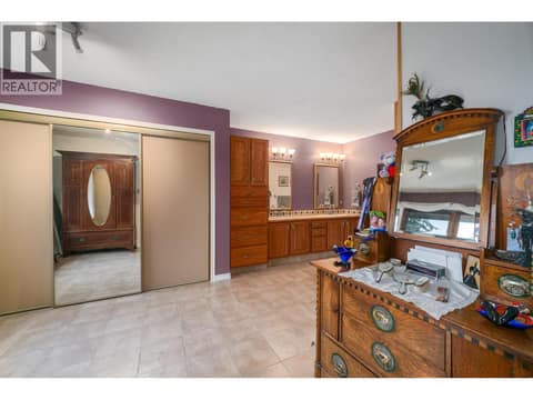 Ensuite at 771 Cassiar Court, Dilworth Mountain, Kelowna