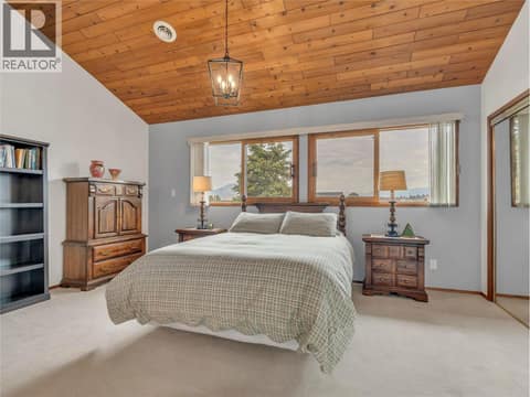 Photo 21 of 146 YORKTON Avenue, Main South, Penticton