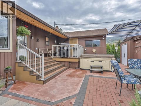 Photo 30 of 146 YORKTON Avenue, Main South, Penticton