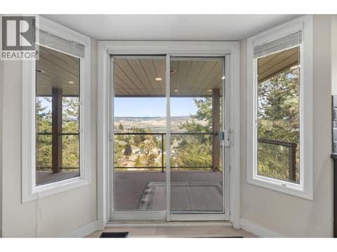 Photo 12 of 2308 Lillooet Crescent, Dilworth Mountain, Kelowna