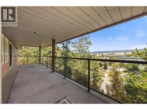 Photo 13 of 2308 Lillooet Crescent, Dilworth Mountain, Kelowna
