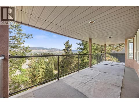 Photo 14 of 2308 Lillooet Crescent, Dilworth Mountain, Kelowna