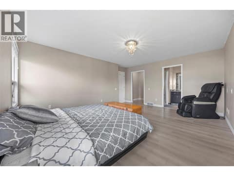 Photo 19 of 2308 Lillooet Crescent, Dilworth Mountain, Kelowna