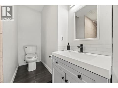Photo 32 of 2308 Lillooet Crescent, Dilworth Mountain, Kelowna
