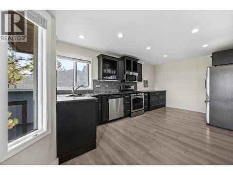 Photo 9 of 2308 Lillooet Crescent, Dilworth Mountain, Kelowna