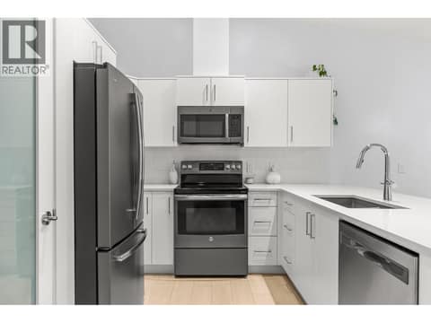 Photo 4 of 225 Glen Park Drive Unit# 20, North Glenmore, Kelowna