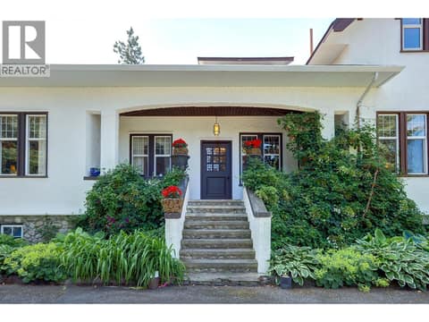 Photo 3 of 5482 Silver Star Road, North BX, Vernon