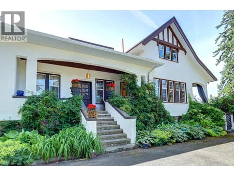 Photo 4 of 5482 Silver Star Road, North BX, Vernon
