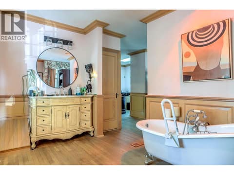 Photo 44 of 5482 Silver Star Road, North BX, Vernon