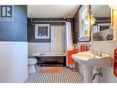 Photo 54 of 5482 Silver Star Road, North BX, Vernon