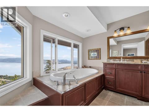 5-piece ensuite at 1776 Keloka Drive, West Kelowna Estates