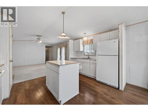 Photo 9 of 2400 Oakdale Way Unit# 71, Westsyde, Kamloops