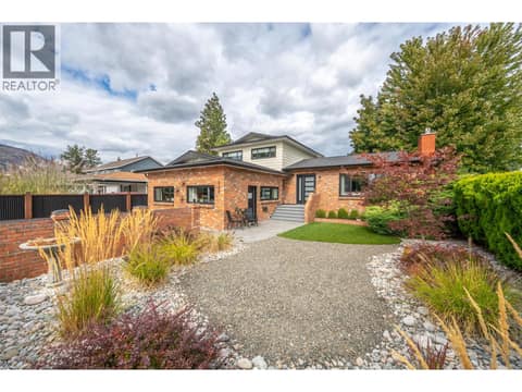 Photo 2 of 127 Elm Avenue, Main South, Penticton